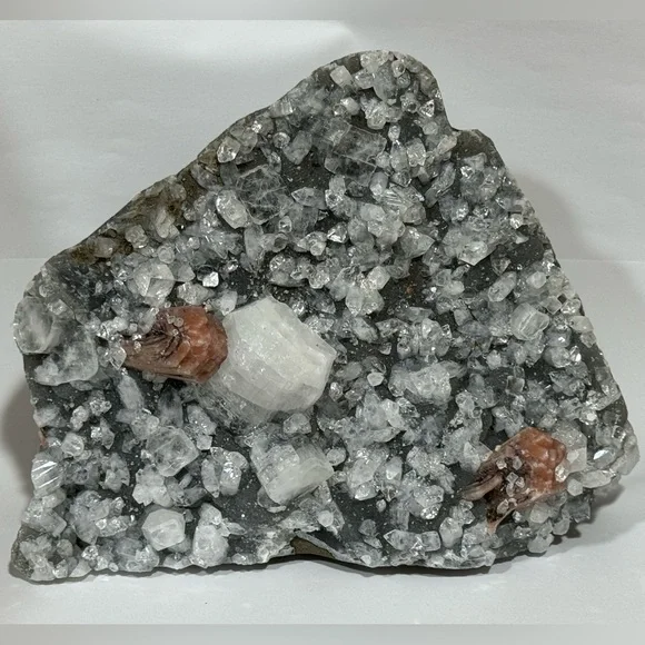 Apophyllite and stilbite Crystal self standing - Picture 3 of 12